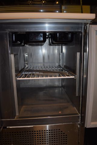 646391-7 Saladette glass top Adexa S903CG (136x70x133 cm)