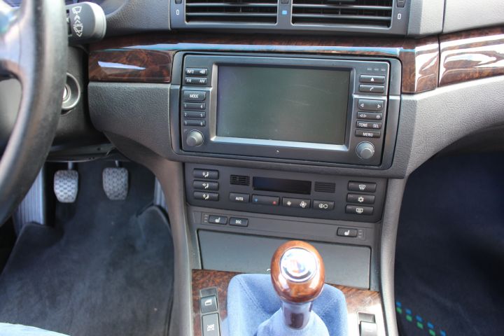 707355-28 BMW Alpina B3 3.3 Touring -01 (WXA812)