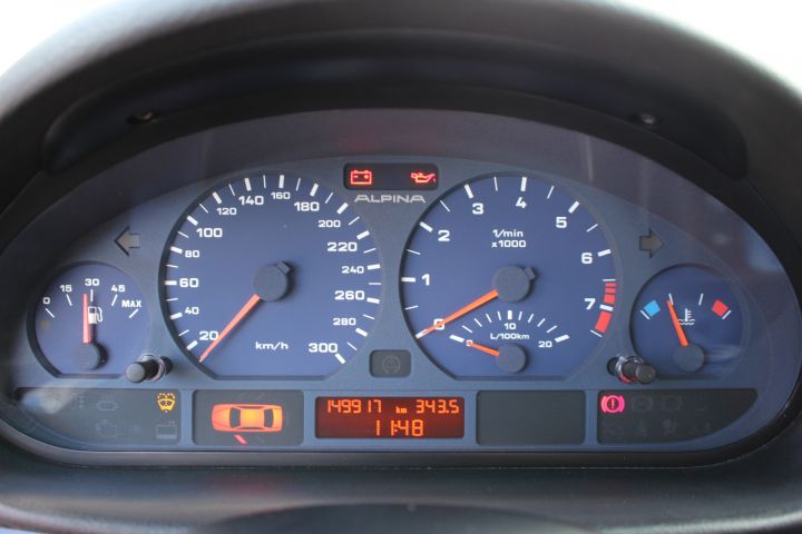 707355-24 BMW Alpina B3 3.3 Touring -01 (WXA812)