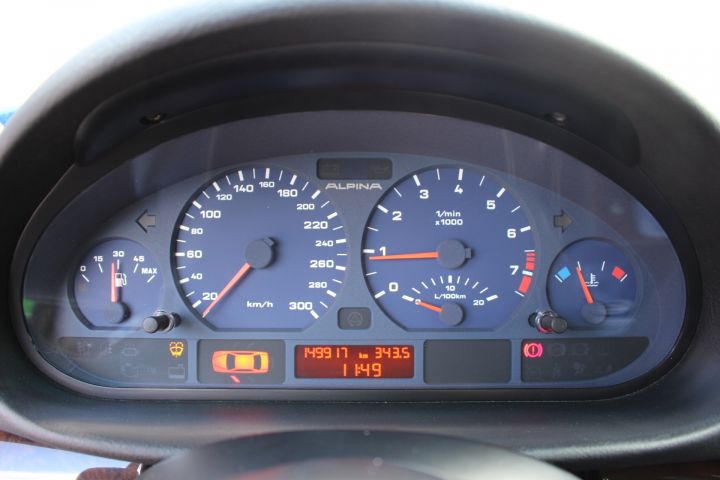 707355-25 BMW Alpina B3 3.3 Touring -01 (WXA812)