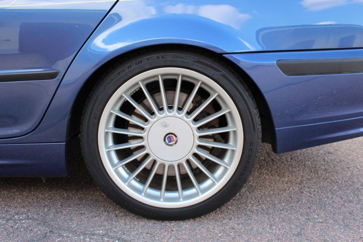 707355-46 BMW Alpina B3 3.3 Touring -01 (WXA812)