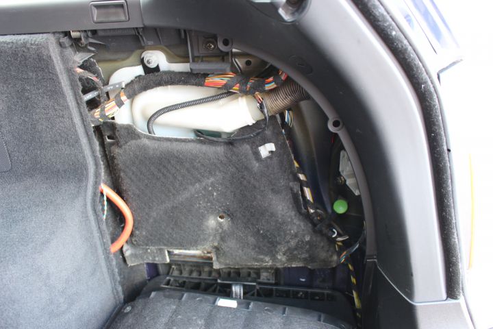 707355-56 BMW Alpina B3 3.3 Touring -01 (WXA812)