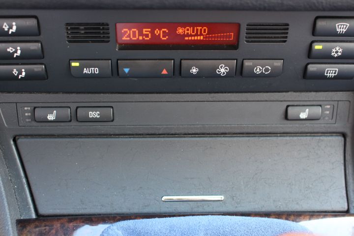 707355-31 BMW Alpina B3 3.3 Touring -01 (WXA812)