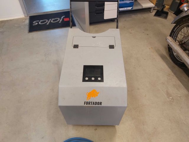 576346-2 Industrial steam cleaner Fortador Volt