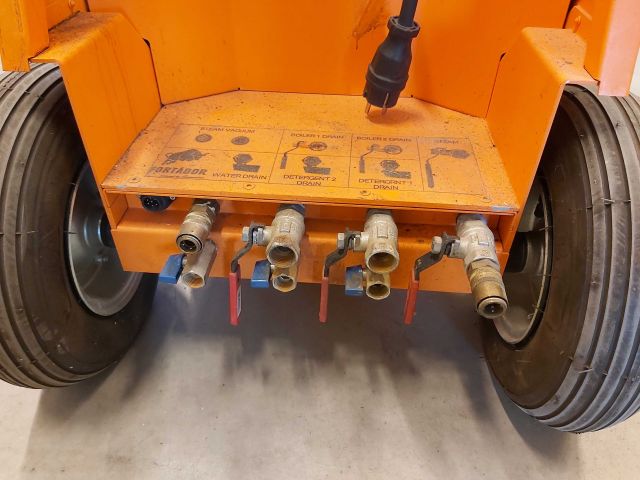 576346-4 Industrial steam cleaner Fortador Volt