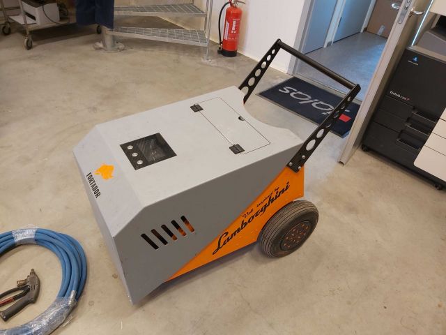 576346-6 Industrial steam cleaner Fortador Volt