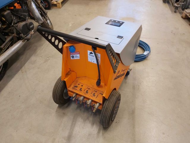 576346-7 Industrial steam cleaner Fortador Volt