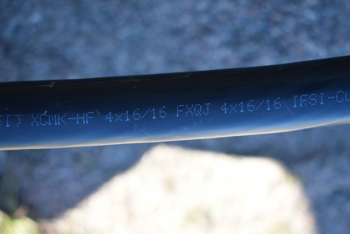 684802-4 Ground cable from Reka - XCMK-HF 4x16 / 16. FXQJ 4x16 / 16