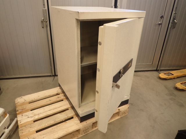 687684-1 Safe Rosengrens