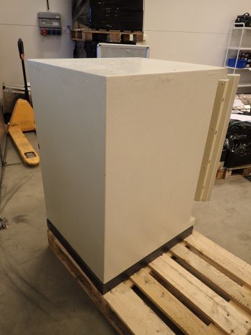 687684-2 Safe Rosengrens