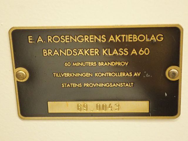 687684-11 Safe Rosengrens