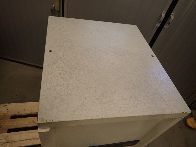 687684-12 Safe Rosengrens