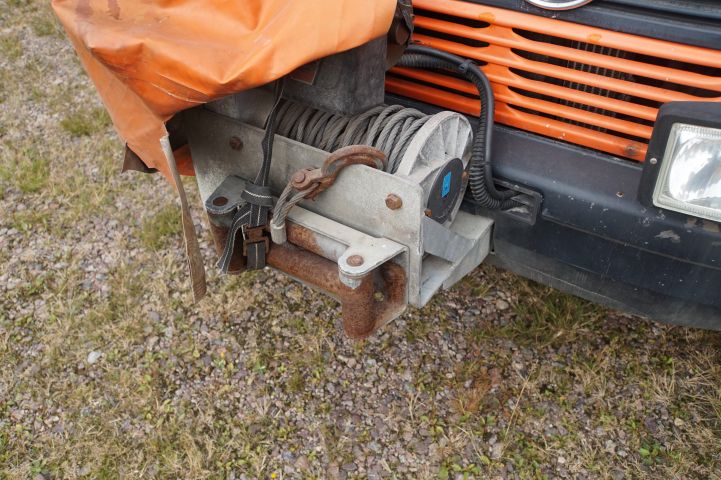 649407-15 Mercedes 410 D