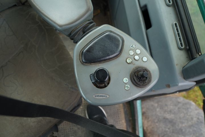 649410-25 Forestry machine Timberjack 1410 D -04