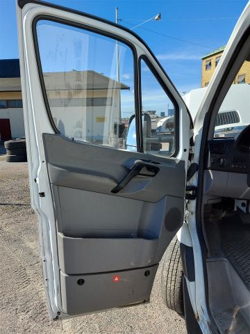 703498-27 Mercedes Sprinter 516 NGT Gas / Petrol Automatic (21526mil) -2012