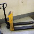 690959-1 Pallet puller with scale