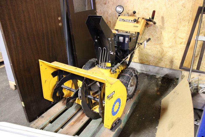 690995-1 Snow thrower STIGA 1132