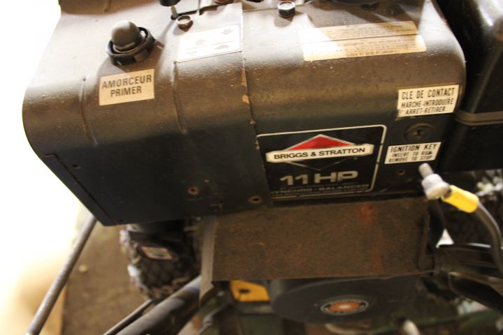 690995-10 Snow thrower STIGA 1132