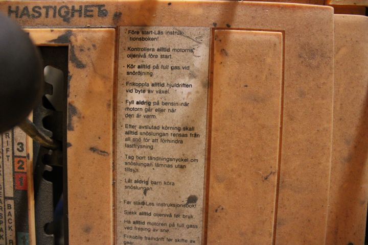 690995-13 Snow thrower STIGA 1132