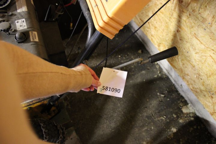 690995-14 Snow thrower STIGA 1132