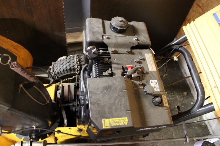 690995-15 Snow thrower STIGA 1132