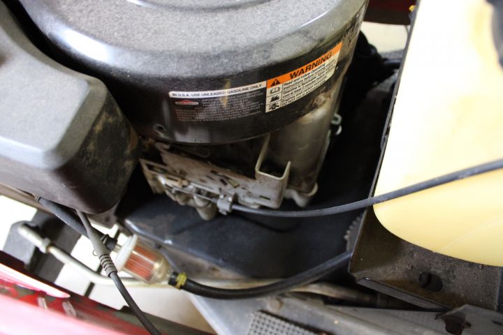 691004-17 Riding lawn mower, MTD B 115