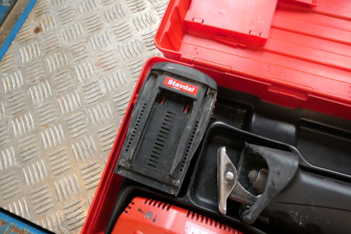 447712-5 Hilti tiger saw WSR-36A