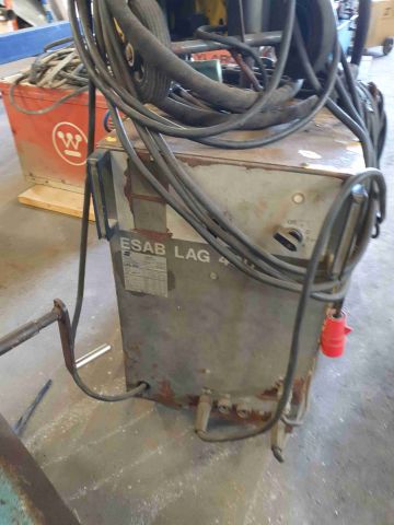 665010-4 MIG welder ESAB LAG 400 with feeder