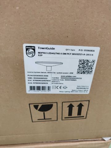 708890-4 Parking luminaire Philips BDP102 GRN40 / 740 (4 pcs)