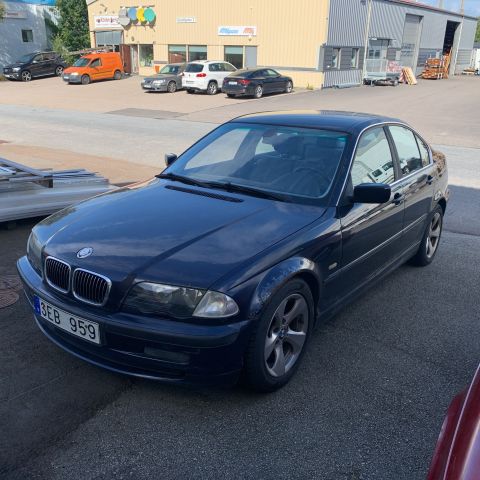 702277-1 BMW 320i Sedan Manual, 170hp, -2001 rep obj