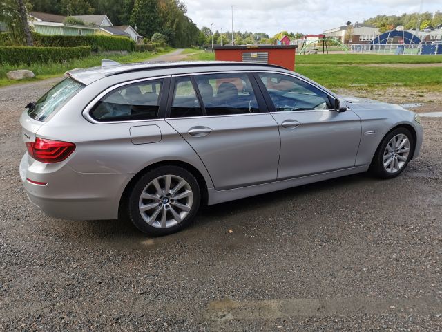 709237-7 BMW 520d Touring, F11 (190hp) - 2017 (OUR164)