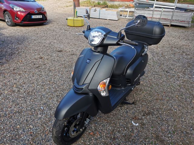 709238-2 :U moped KYMCO LIKE 50 -17 (YWN629)