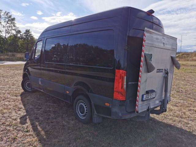 709252-8 Mercedes-Benz Sprinter 319 CDI Box RWD Rear Lift (190hp) - 2020 JGD511