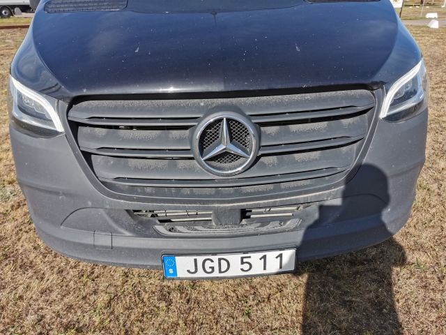 709252-12 Mercedes-Benz Sprinter 319 CDI Box RWD Rear Lift (190hp) - 2020 JGD511