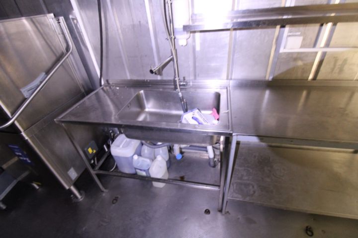 699164-19 Isolerad kökscontainer 40" med full köksutrustning från Electrolux