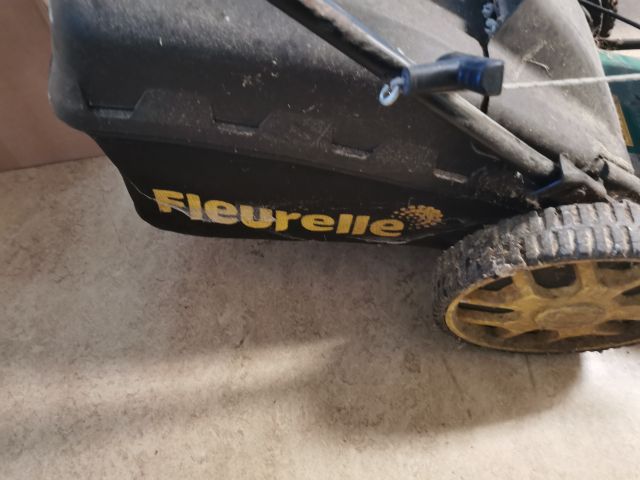682180-6 Lawn mower Fleurelle FBM 46 RH