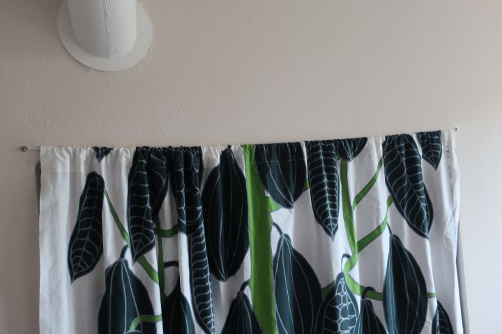 691032-7 Curtain drawer MARIMEKKO and wall decoration