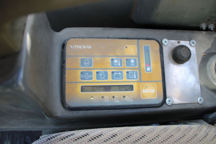 708090-14 Track excavator Volvo EC 45 -04