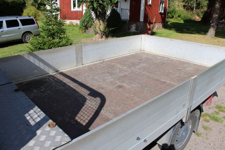 691043-17 Truck, Renault Master Chassis Cab 2.2 dCi Manual, 90hp, 2002