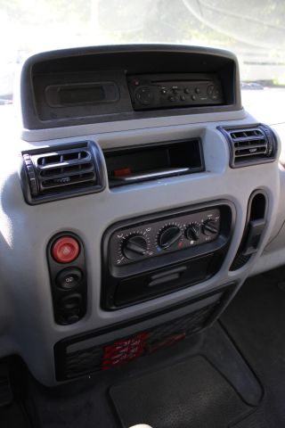 691043-20 Truck, Renault Master Chassis Cab 2.2 dCi Manual, 90hp, 2002