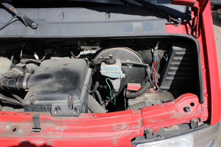 691043-34 Truck, Renault Master Chassis Cab 2.2 dCi Manual, 90hp, 2002