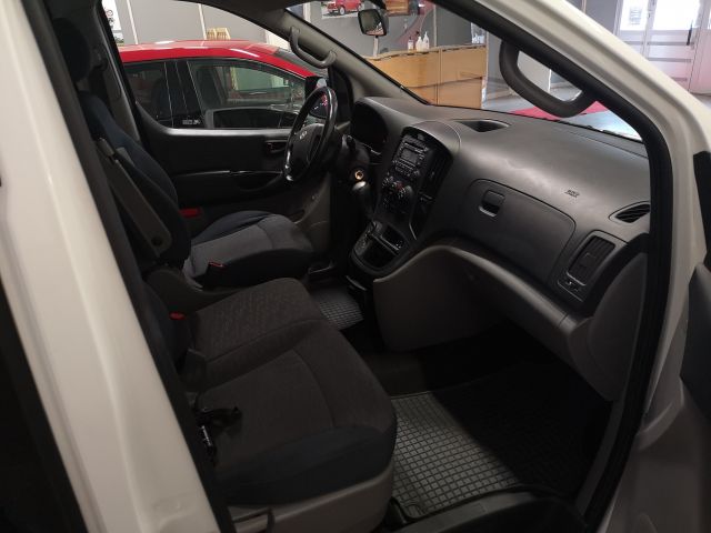 705266-7 Hyundai H-1 Cargo 2.5 CRDi Automatic, 170hp, -15