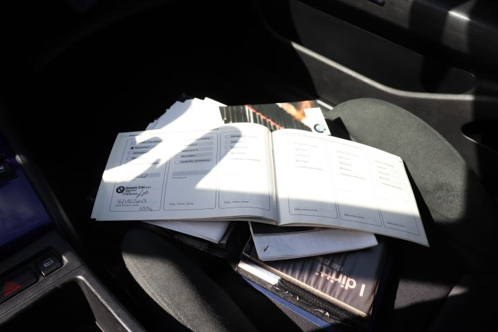 700961-19 BMW 325ti Compact individual M paket -02 ”paddelväxel”