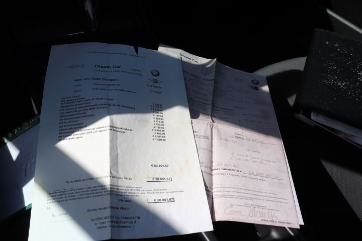 700961-21 BMW 325ti Compact individual M paket -02 ”paddelväxel”