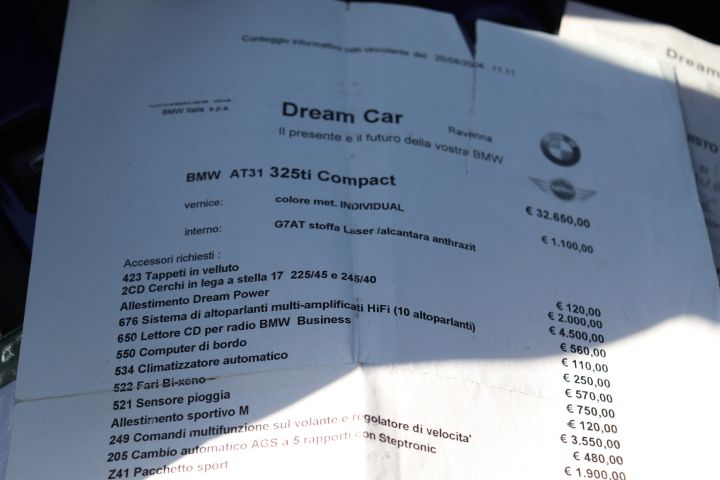 700961-22 BMW 325ti Compact individual M paket -02 ”paddelväxel”