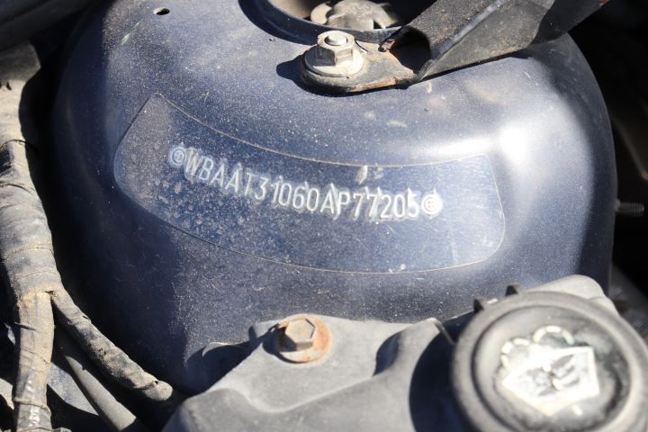 700961-33 BMW 325ti Compact individual M paket -02 ”paddelväxel”