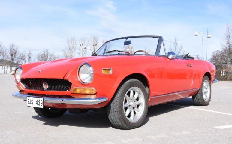 709521-6 Fiat 124 Spider 1600 Sport -71 (SJS439) # UPDATED WITH MORE PICTURES #