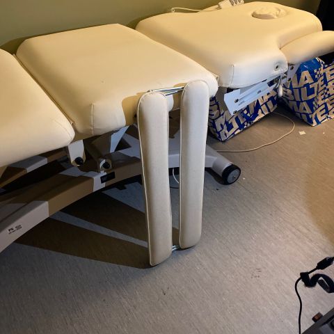 691091-3 Treatment bed, electric, Weelko