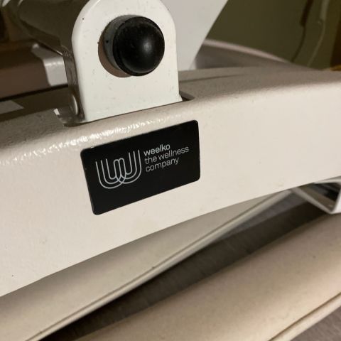 691091-4 Treatment bed, electric, Weelko