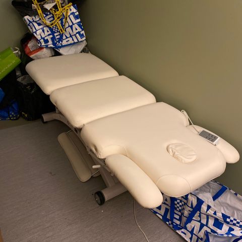 691091-6 Treatment bed, electric, Weelko